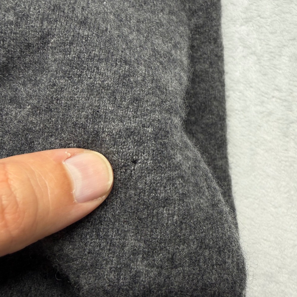 Pendleton 100% Cashmere Sweater S Gray Womens V Neck Quiet Luxury Pullover - Picture 5 of 8